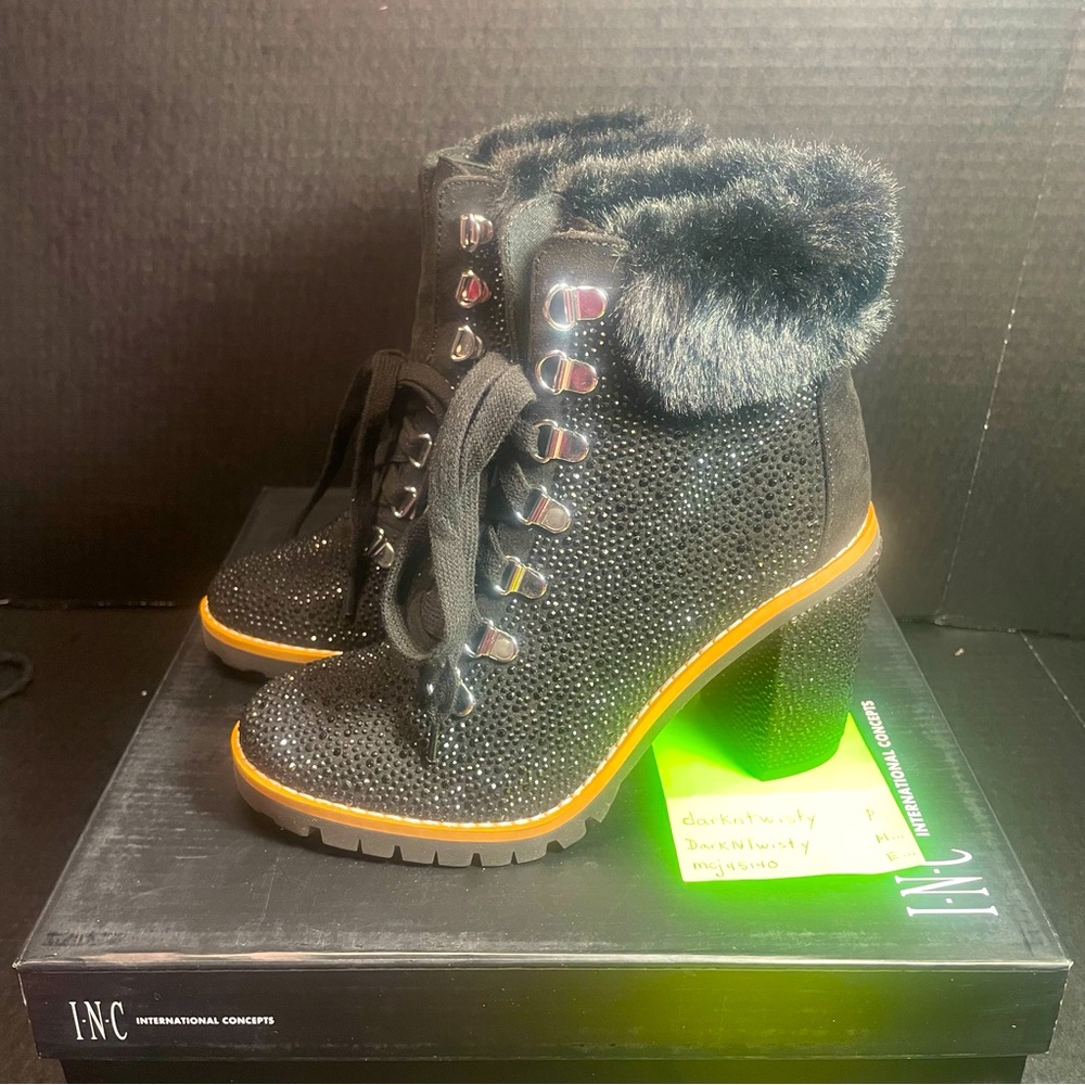 BNIB INTERNATIONAL CONCEPTS RHINESTONE BLACK FUR CUFF ANKLE BOOTS GORGEOUS! - Picture 1 of 10